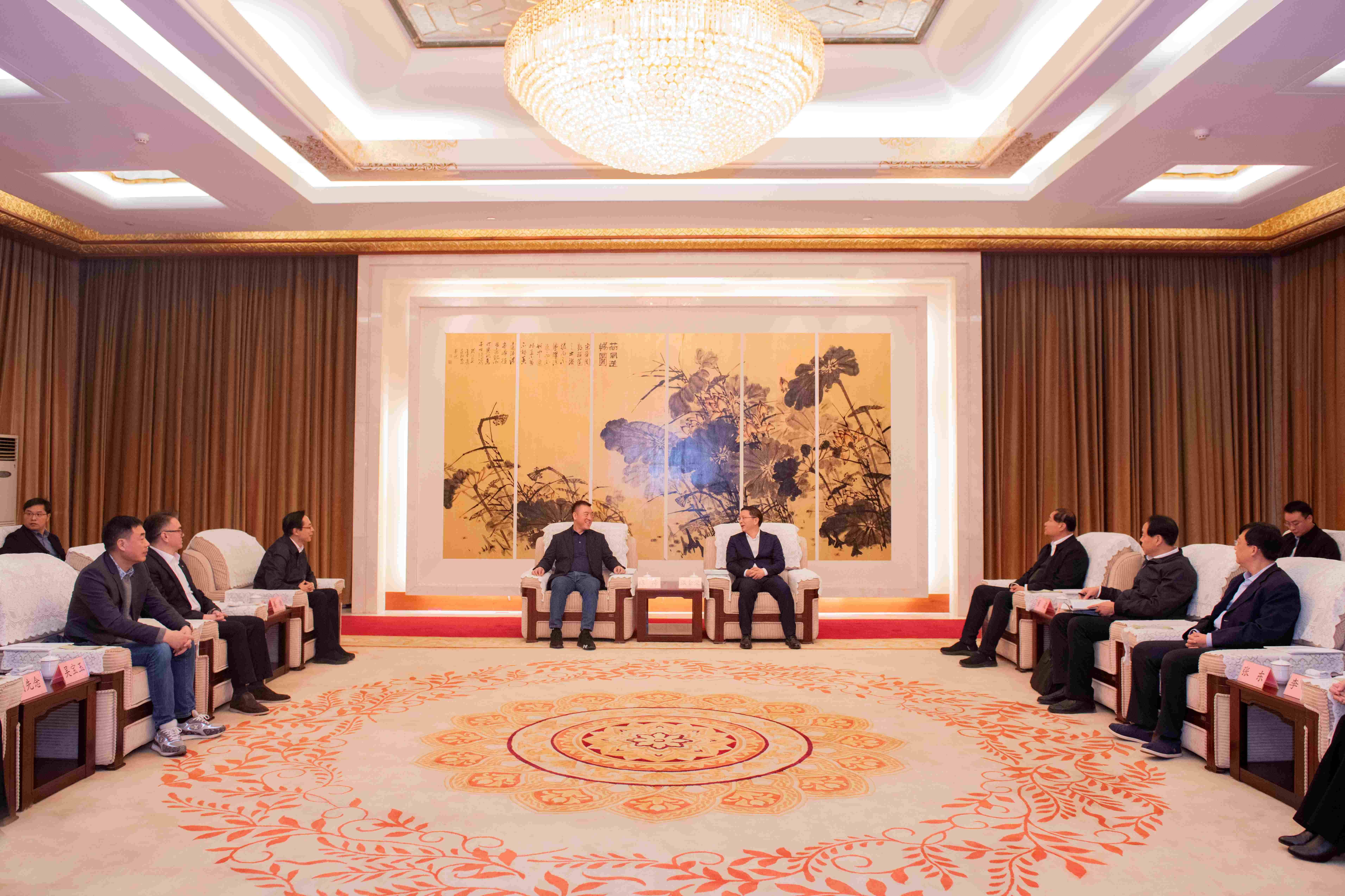 星空电竞科技董事长陈涛带领深圳市和惠州市企业家前往济宁市考察交流 